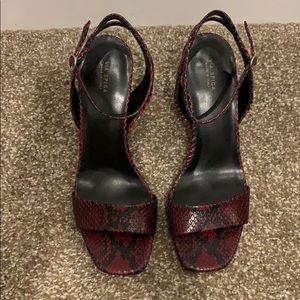 NWT VIA SPIGA Women's V Ria Strappy Heeled Sandal